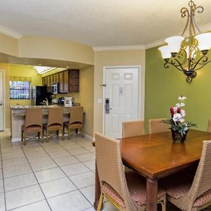 Westgate Lakes Resort & Spa